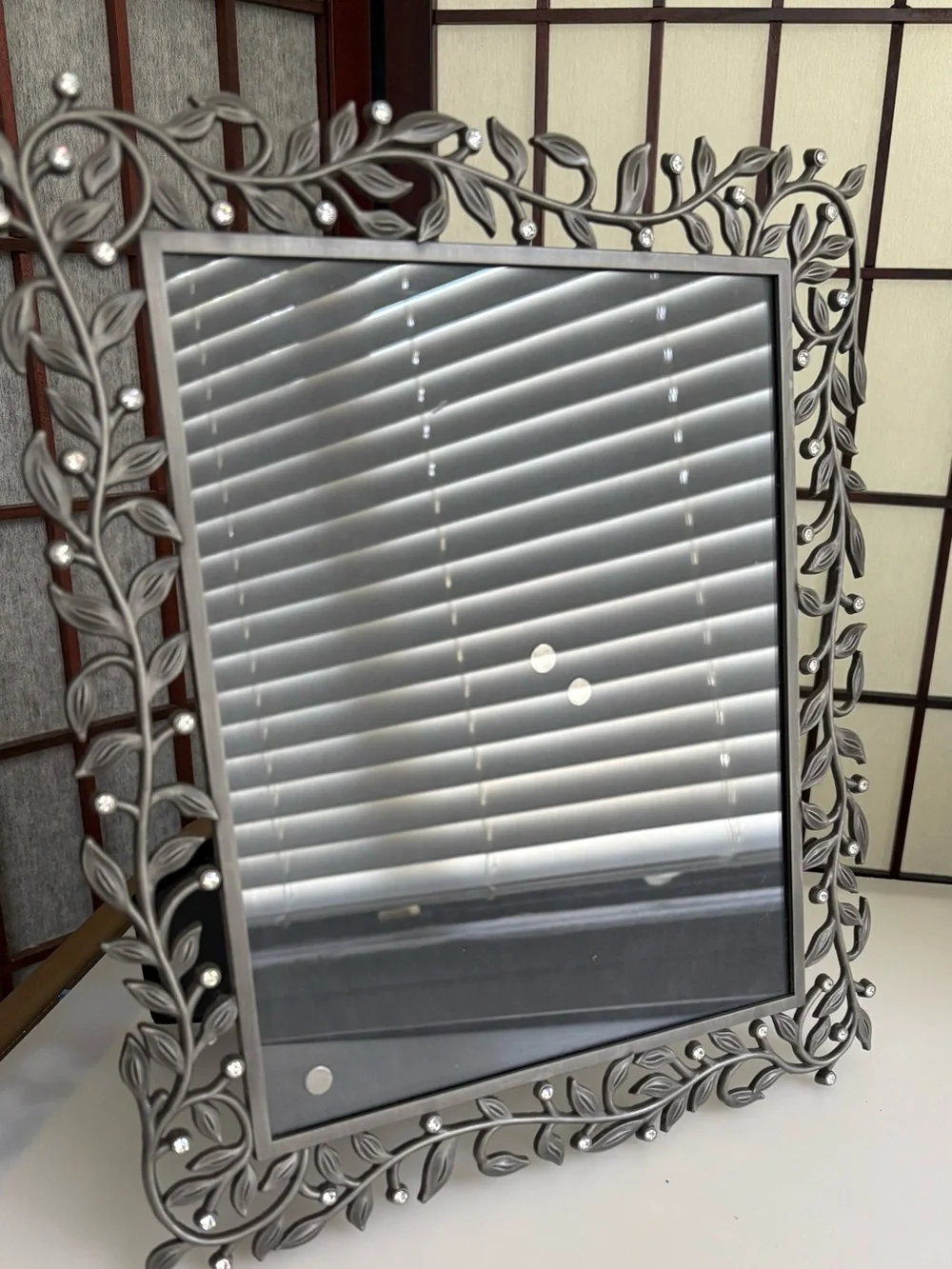Decorative Silver Leaf Photo Frame - Silver